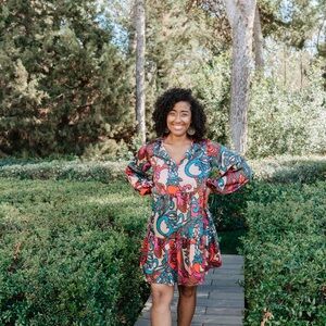 Trina Turk XS Bold paisley print floaty dress